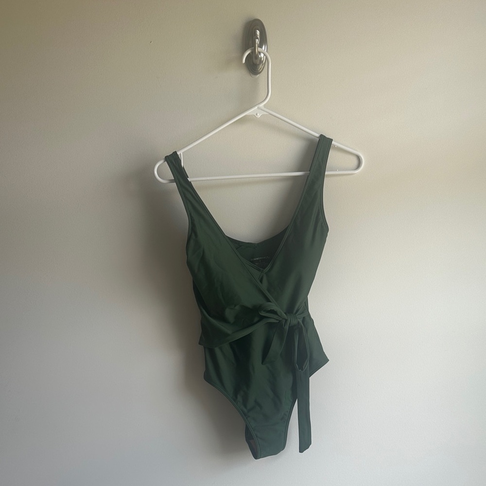 Summersalt The Perfect Wrap One-Piece in Olive Green, Women’s Size 6